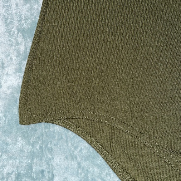 3/$10 Ribbed bodysuit - Picture 2 of 7